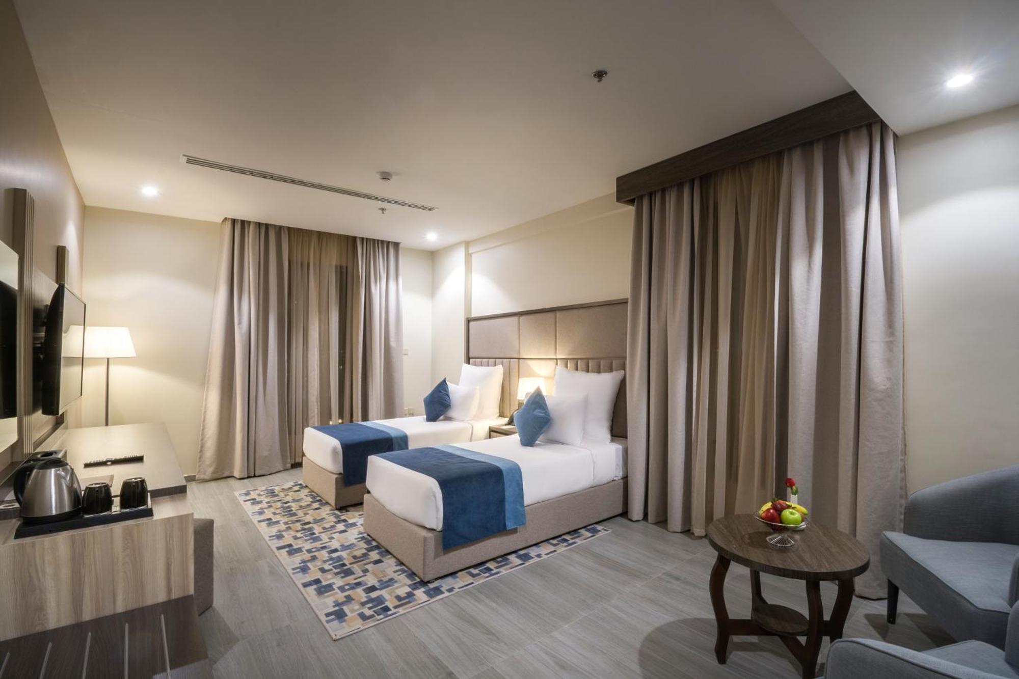Enala Hotel - Khobar Bagian luar foto